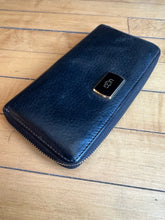 Load image into Gallery viewer, UGG Black Leather Zip Around Wallet Soft
