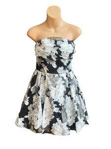 Windsor Black & White Floral Strapless Babydoll Dress - 3/4