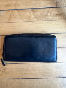 UGG Black Leather Zip Around Wallet Soft