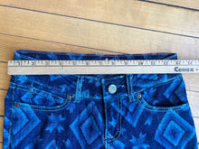 Load image into Gallery viewer, Wrangler Retro Mae Straight Leg Printed Jeans Size 0 x 32 Blue Aztec Southwest
