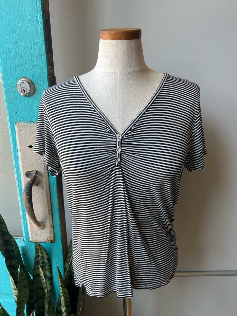 American Eagle black and white striped T-L