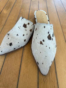 DIBA true High Up Off White Brown Cow Print Mules Slip Ons Size 9