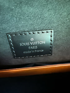 Louis Vuitton Cluny Bb Epi Noir Shoulder Bag Black