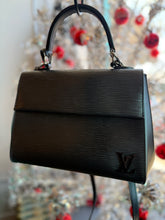 Load image into Gallery viewer, Louis Vuitton Cluny Bb Epi Noir Shoulder Bag Black
