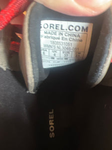 Sorel Lexie Wedge Grey Red Lace Boots NWOT 6