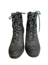 Load image into Gallery viewer, Timberland Camdale Boots Black Suede Mixed Media Heeled A1KD4 Size 10
