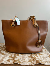 Load image into Gallery viewer, Michael Kors brown leather bucket bag
