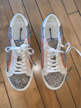 Load image into Gallery viewer, Madewell Calf Hair animal Print Shoes 8.5
