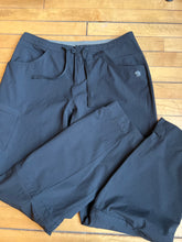 Load image into Gallery viewer, Mountain Hardware Black Utility Pants-8
