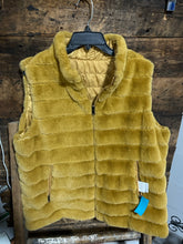 Load image into Gallery viewer, Charlie B Mustard Faux Fur Quilted Reversible Vest Size L
