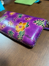 Load image into Gallery viewer, Hawaii purple tropical patterned clutch

